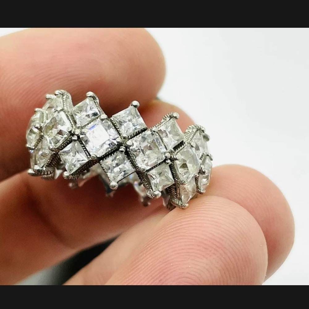 Judith Ripka size 8 diamonique